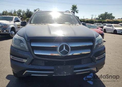 2013 Mercedes-Benz Gl 450 4Matic z USA, uszkodzony, nr VIN 4JGDF7CE2DA226701